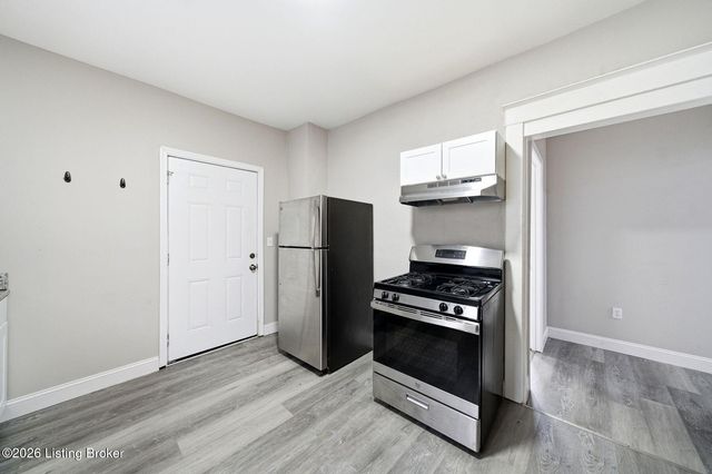 611 E Hill St, Louisville, KY 40217