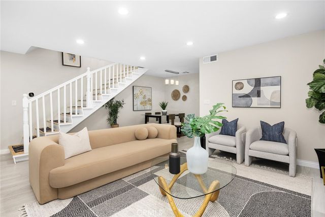 105 S MAYFLOWER AVE E, Monrovia, CA 91016