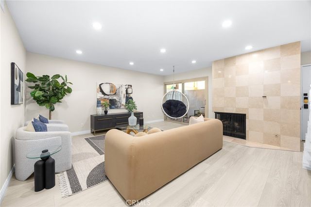 105 S MAYFLOWER AVE E, Monrovia, CA 91016