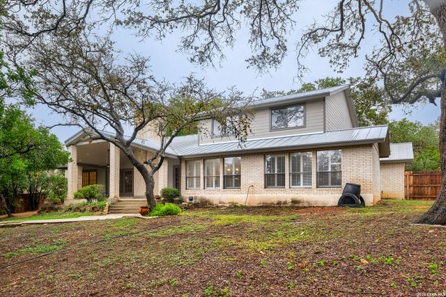 318 Country Wood Dr, San Antonio, TX 78216