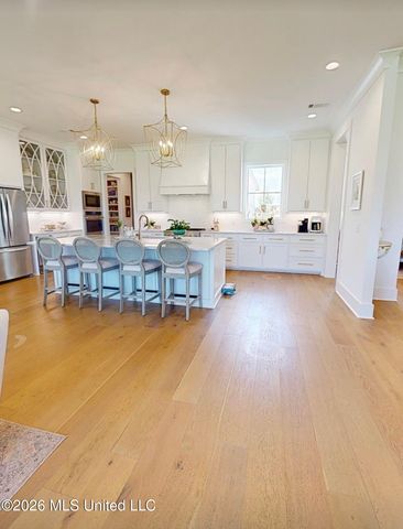 215 Westlake Circle, Madison, MS 39110