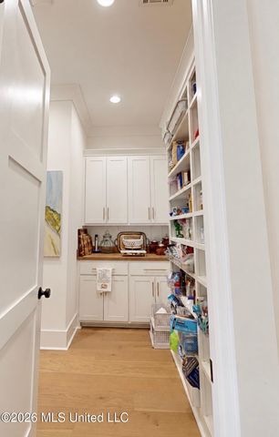 215 Westlake Circle, Madison, MS 39110