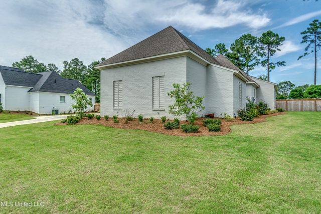 215 Westlake Circle, Madison, MS 39110