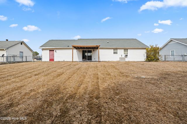 142 Parnell Road, Hubert, NC 28539