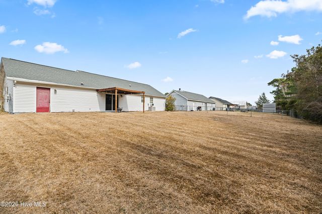 142 Parnell Road, Hubert, NC 28539