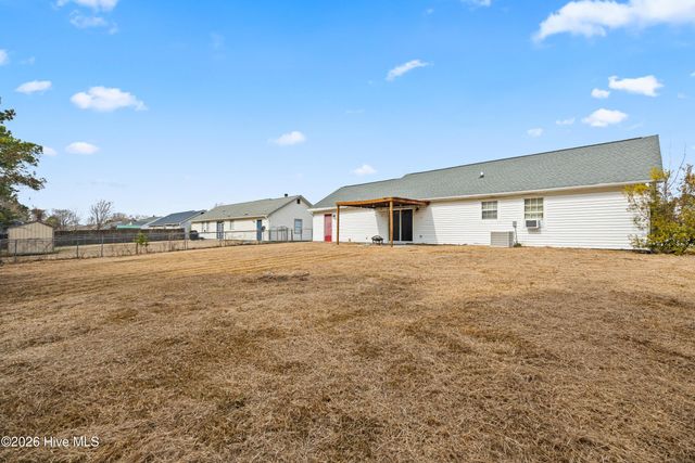 142 Parnell Road, Hubert, NC 28539