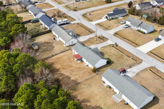 142 Parnell Road, Hubert, NC 28539