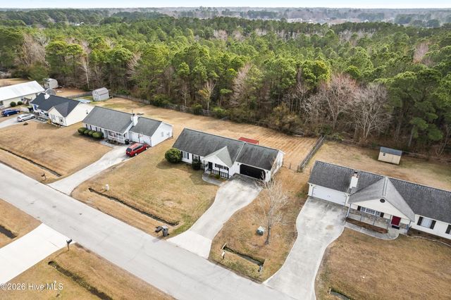 142 Parnell Road, Hubert, NC 28539