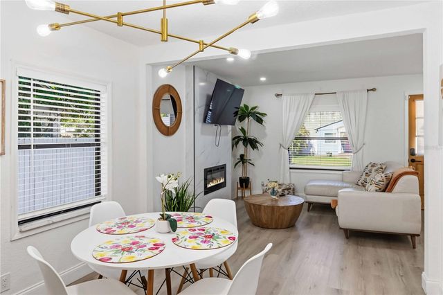 2925 24TH STREET N, St Petersburg, FL 33713