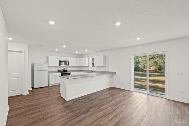 9327 Three Hollow Rd, Jay, FL 32565