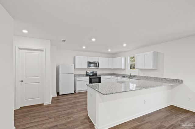 9327 Three Hollow Rd, Jay, FL 32565