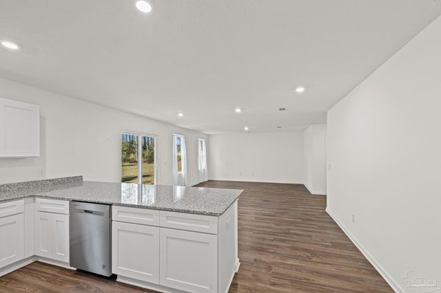 9327 Three Hollow Rd, Jay, FL 32565