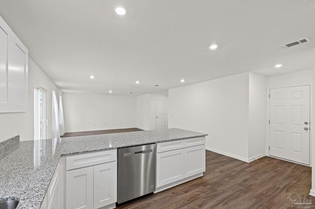 9327 Three Hollow Rd, Jay, FL 32565