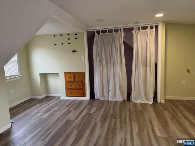 13 White Oak Drive, Lodi, NJ 07644