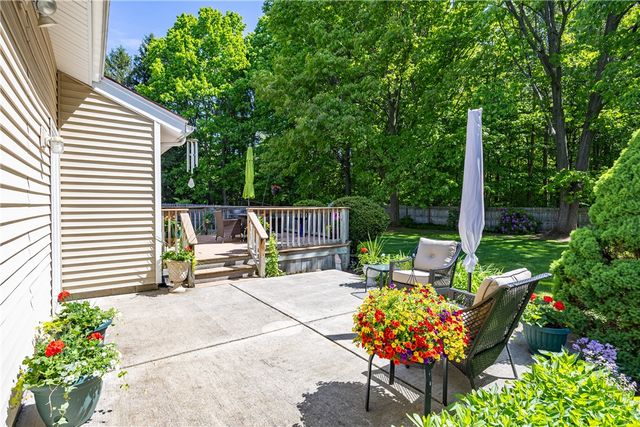 22 Red Leaf Drive, Chili, NY 14624