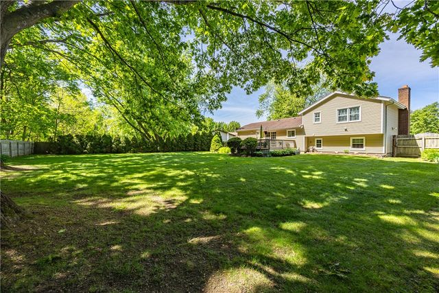 22 Red Leaf Drive, Chili, NY 14624