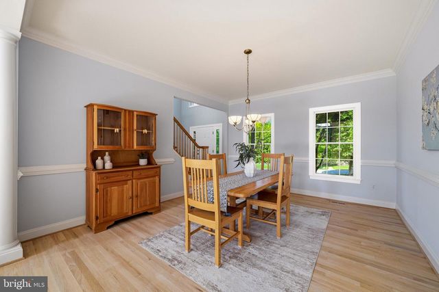 18905 CELEBRITY LN, Sandy Spring, MD 20860