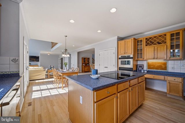 18905 CELEBRITY LN, Sandy Spring, MD 20860