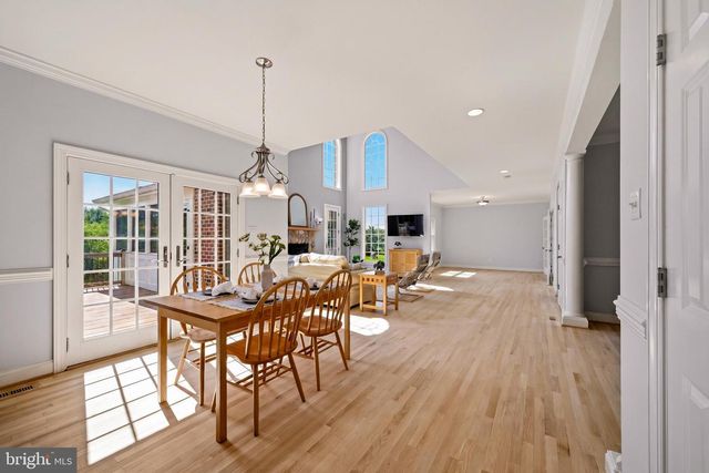 18905 CELEBRITY LN, Sandy Spring, MD 20860