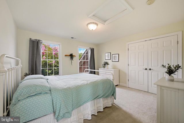 18905 CELEBRITY LN, Sandy Spring, MD 20860
