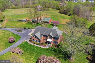 18905 CELEBRITY LN, Sandy Spring, MD 20860