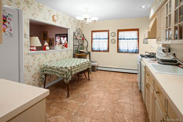 1111 Hempstead Avenue, South Hempstead, NY 11550