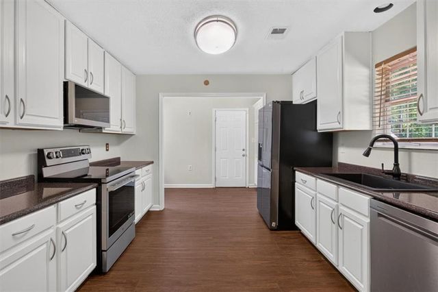 115 Hubbard Drive, Newnan, GA 30263