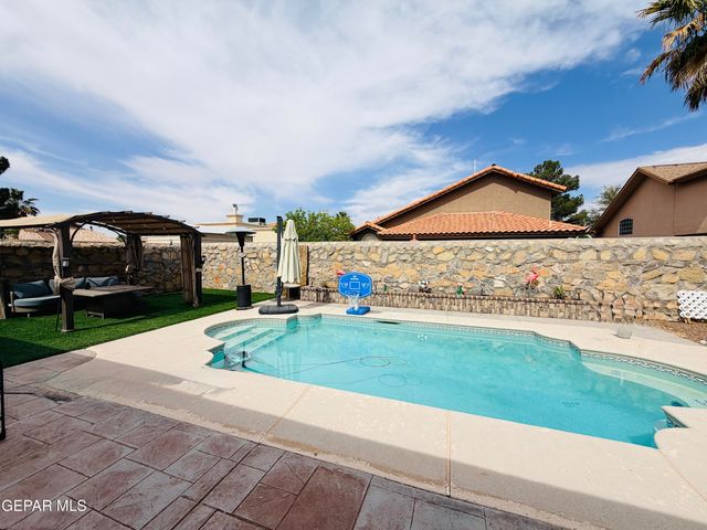2005 SHADOW RIDGE Drive, El Paso, TX 79938
