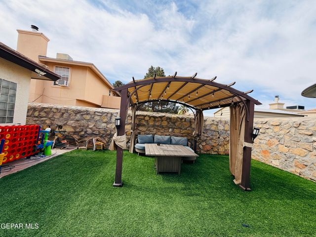 2005 SHADOW RIDGE Drive, El Paso, TX 79938