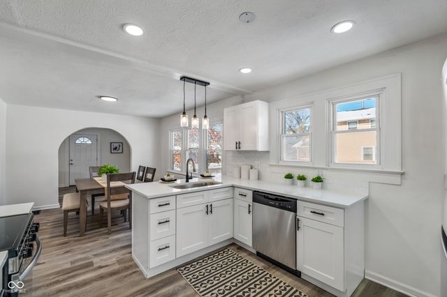 1027 N Linwood Avenue, Indianapolis, IN 46201