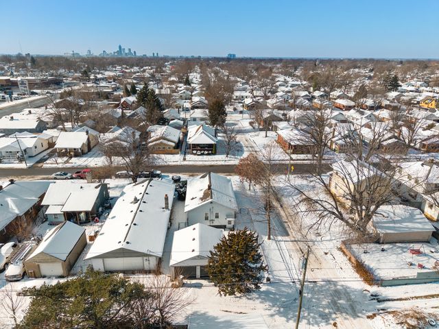 1027 N Linwood Avenue, Indianapolis, IN 46201