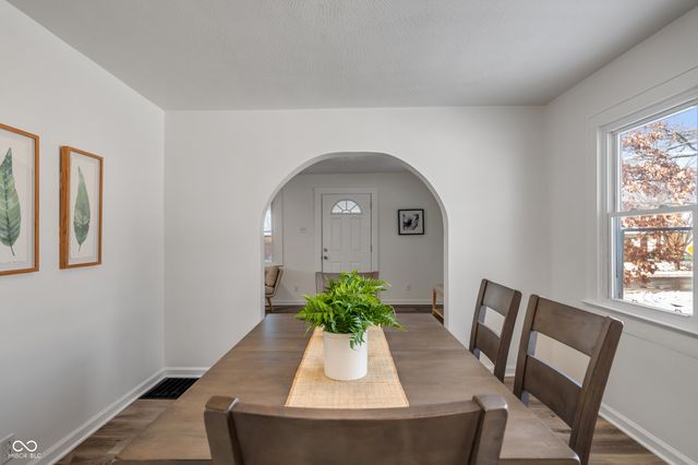 1027 N Linwood Avenue, Indianapolis, IN 46201