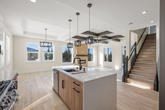 8200 Leo Circle, Anchorage, AK 99516