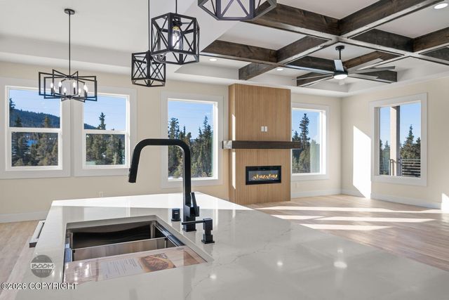 8200 Leo Circle, Anchorage, AK 99516