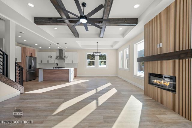 8200 Leo Circle, Anchorage, AK 99516