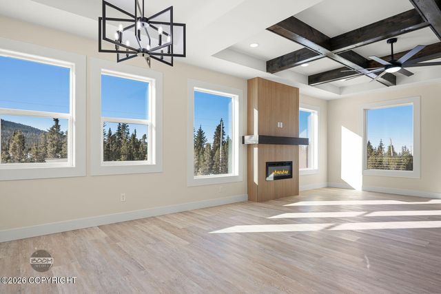 8200 Leo Circle, Anchorage, AK 99516