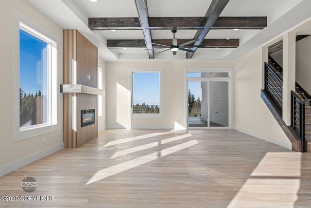 8200 Leo Circle, Anchorage, AK 99516