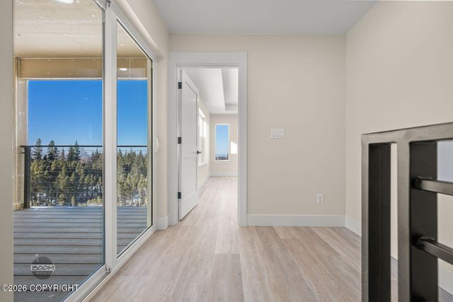 8200 Leo Circle, Anchorage, AK 99516