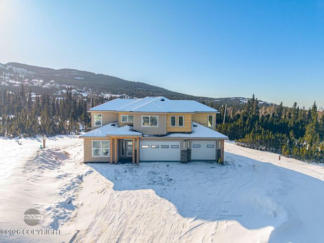8200 Leo Circle, Anchorage, AK 99516