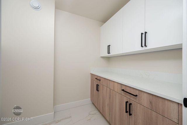 8200 Leo Circle, Anchorage, AK 99516