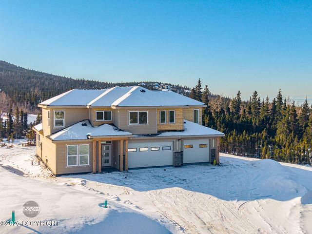 8200 Leo Circle, Anchorage, AK 99516