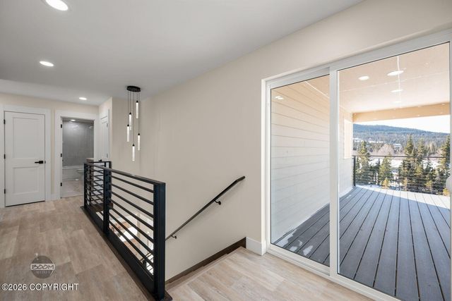 8200 Leo Circle, Anchorage, AK 99516