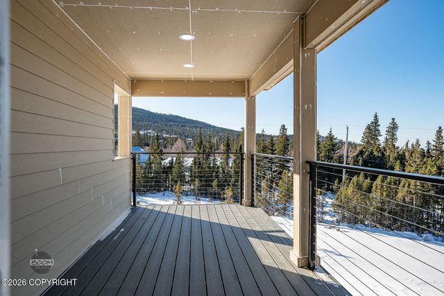 8200 Leo Circle, Anchorage, AK 99516