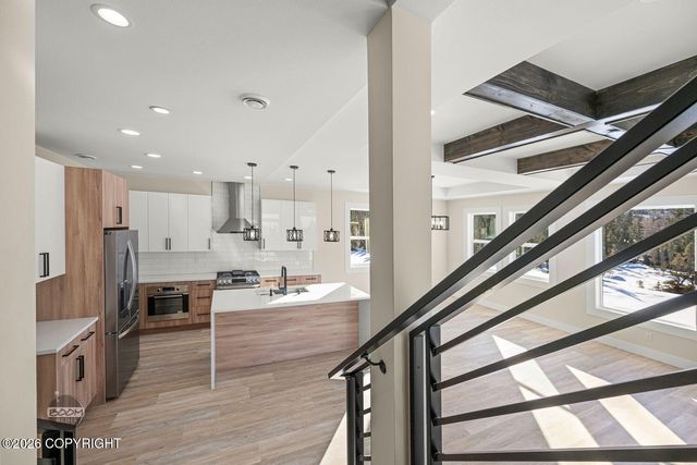 8200 Leo Circle, Anchorage, AK 99516