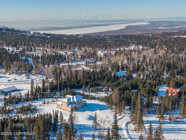 8200 Leo Circle, Anchorage, AK 99516