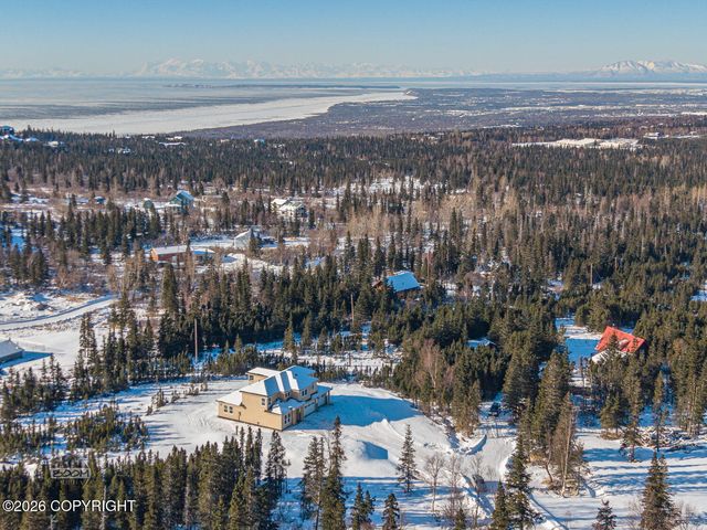 8200 Leo Circle, Anchorage, AK 99516