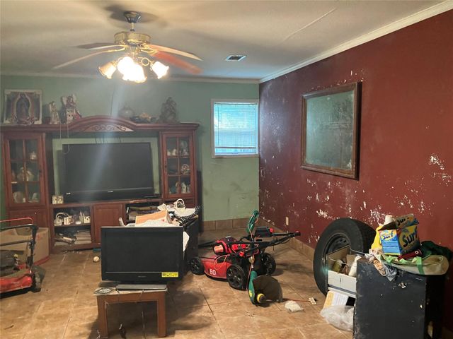 248 Becky Street, El Campo, TX 77437