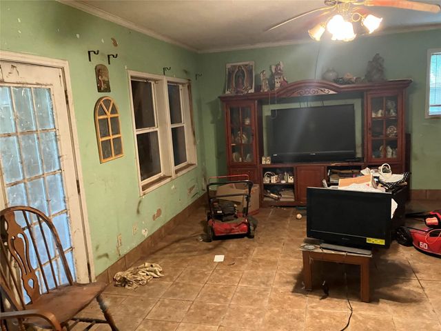 248 Becky Street, El Campo, TX 77437