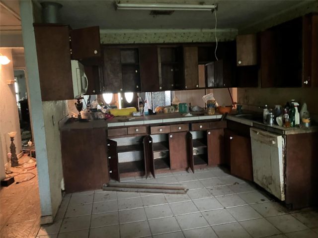 248 Becky Street, El Campo, TX 77437