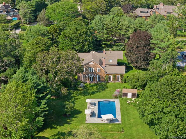 5 Shinnecock Road, Quogue, NY 11959